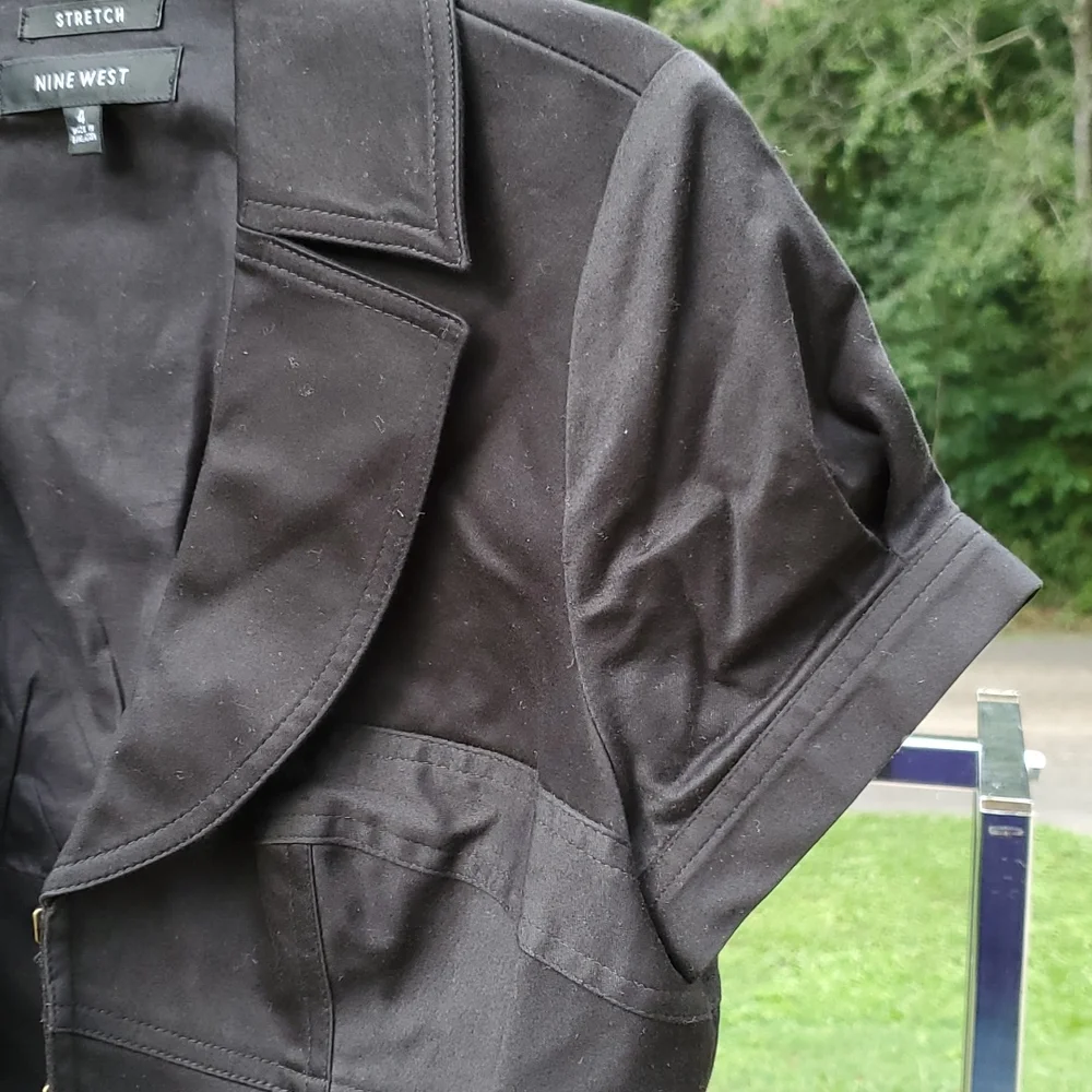 Nine West hook front top - sz. 4 - Picture 8 of 8